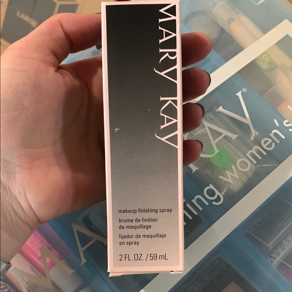 Mary Kay Makeup Finishing Spray NIB